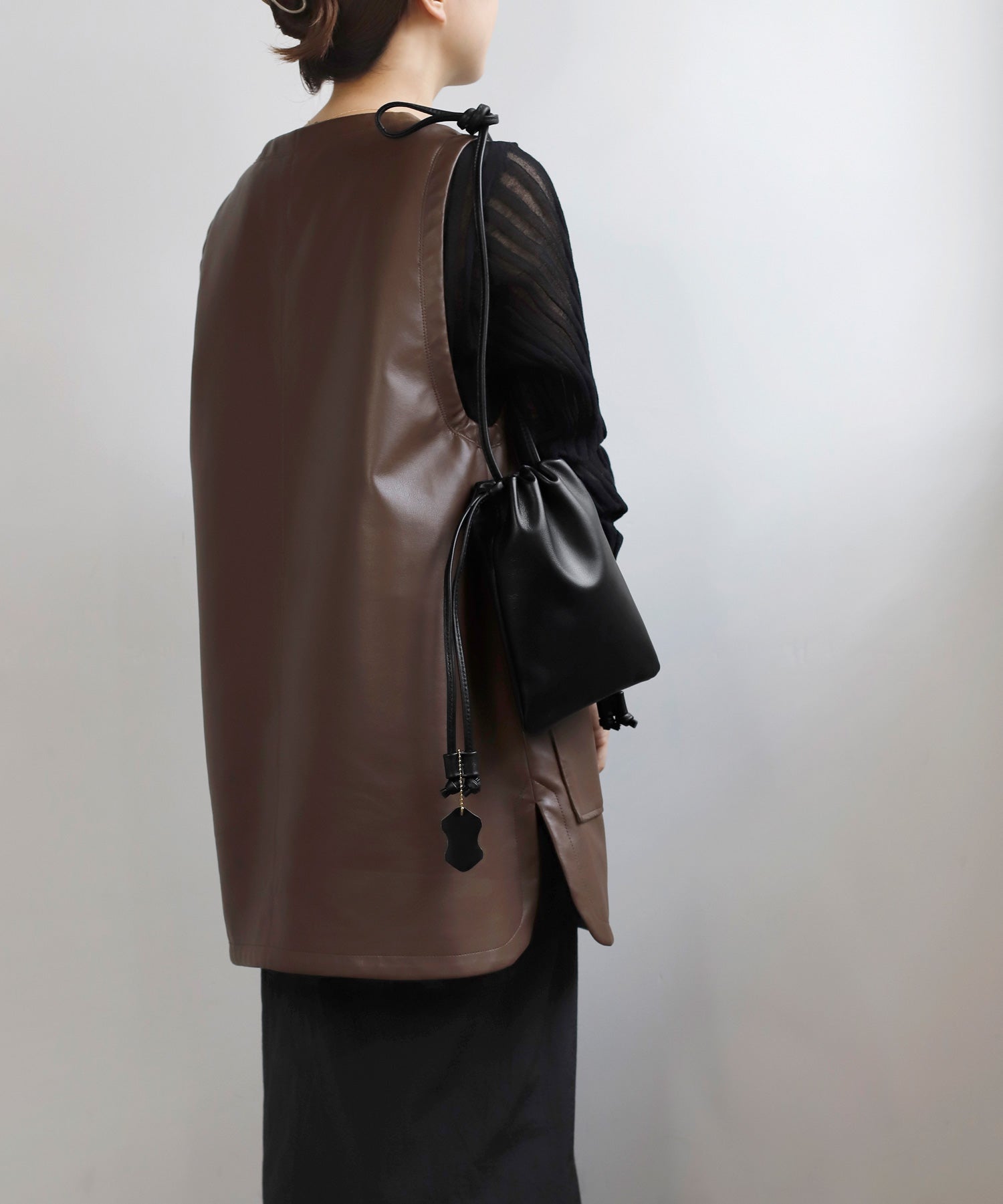 ANEMONE】【COOCO】ラムレザー巾着ショルダーバッグ｜SANPO ONLINE
