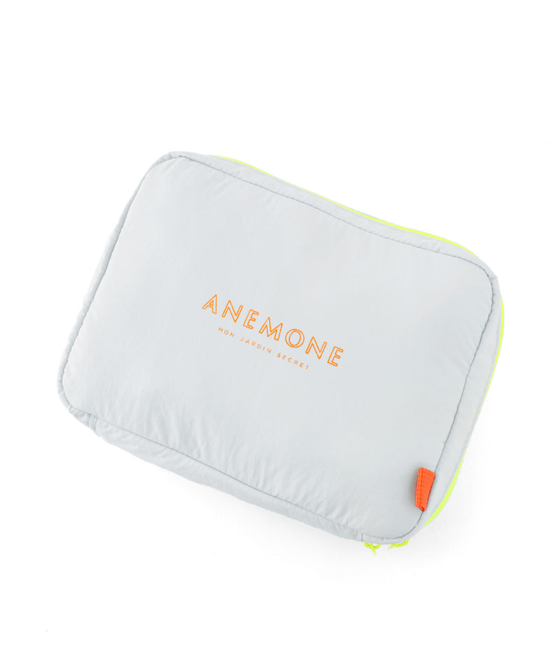 Hanging Travel Pouch