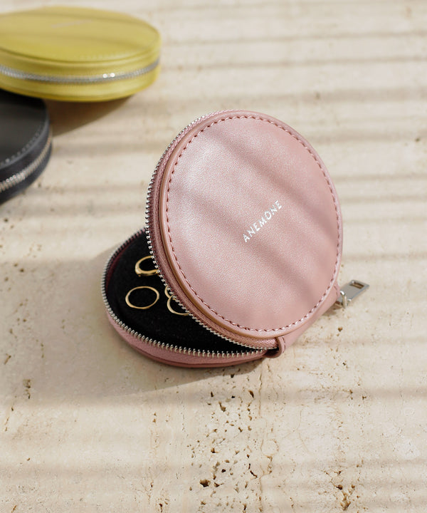 Round Accessory Pouch [M]