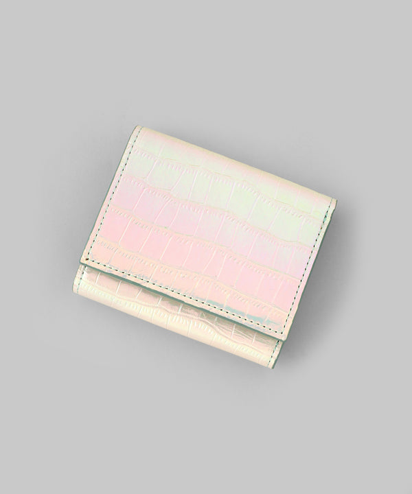 三つ折りレザーウォレット