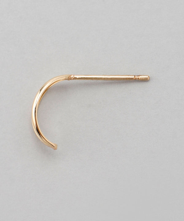 カーブマーキスピアス[K10]