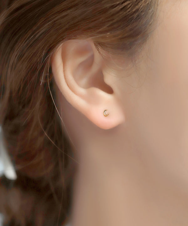 ムーンミニピアス[K10]