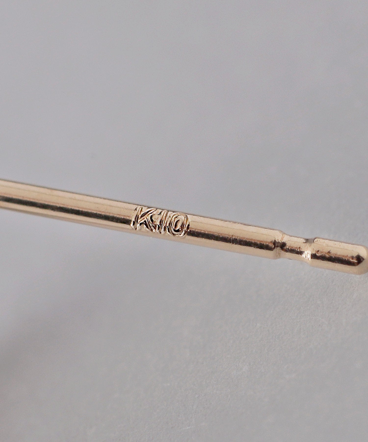 ANEMONE】ビジューが煌めくサークルピアス[K10]｜SANPO ONLINE