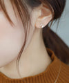 ビジューが煌めくサークルピアス[K10]