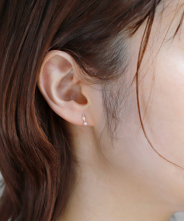 淡水パール×ダイヤモチーフピアス[K10]