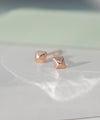 ダイヤシェイプミニピアス[K10]