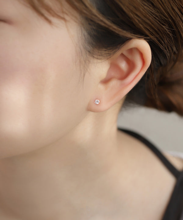 フラワーストーンミニピアス[K10]