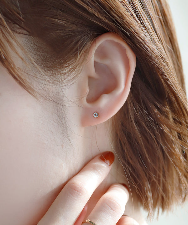 Flower stone mini earrings [K10]
