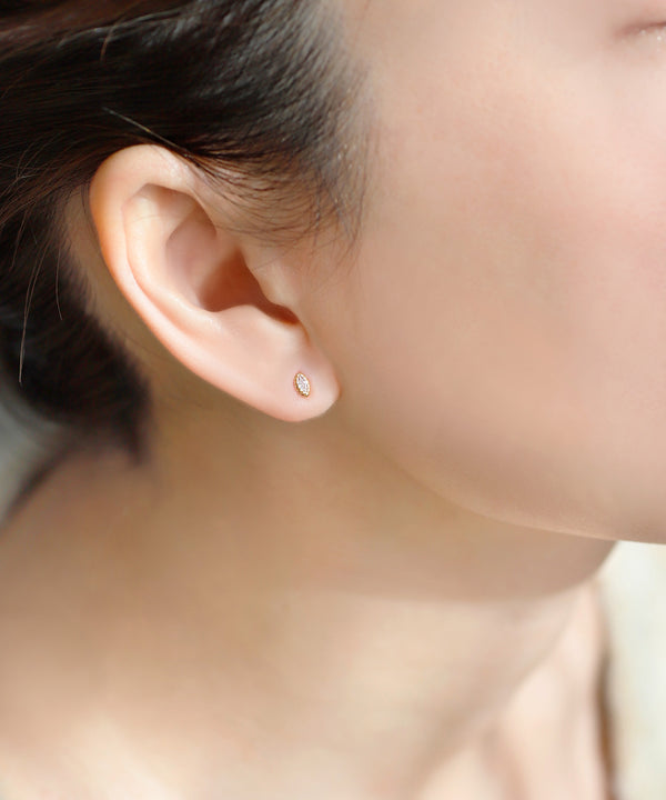 マーキスビジューピアス[K10]