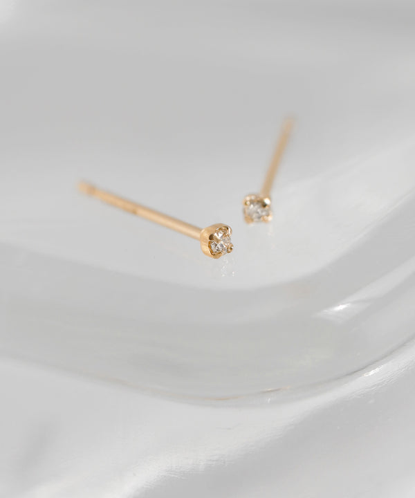ダイヤピアス[K10]