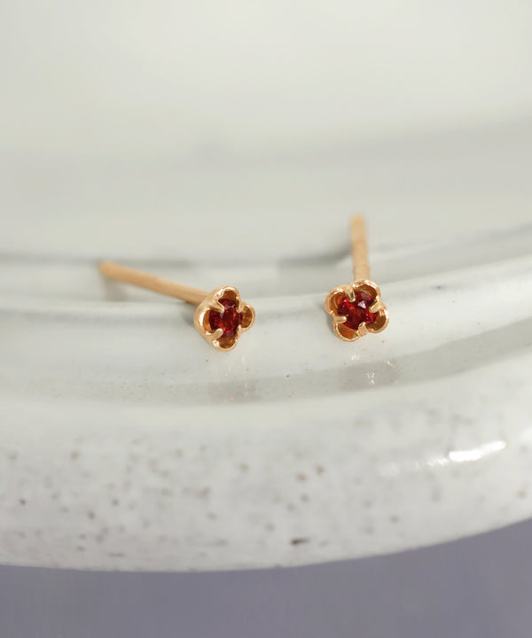 天然石ピアス[K10]