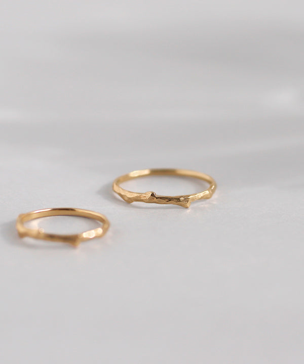 [Gift box included] Craft-style ring [K10]