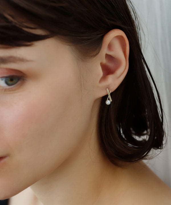 Freshwater pearl cross earrings [Basic] [K10]