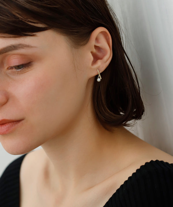 Freshwater pearl cross earrings [Basic] [K10]