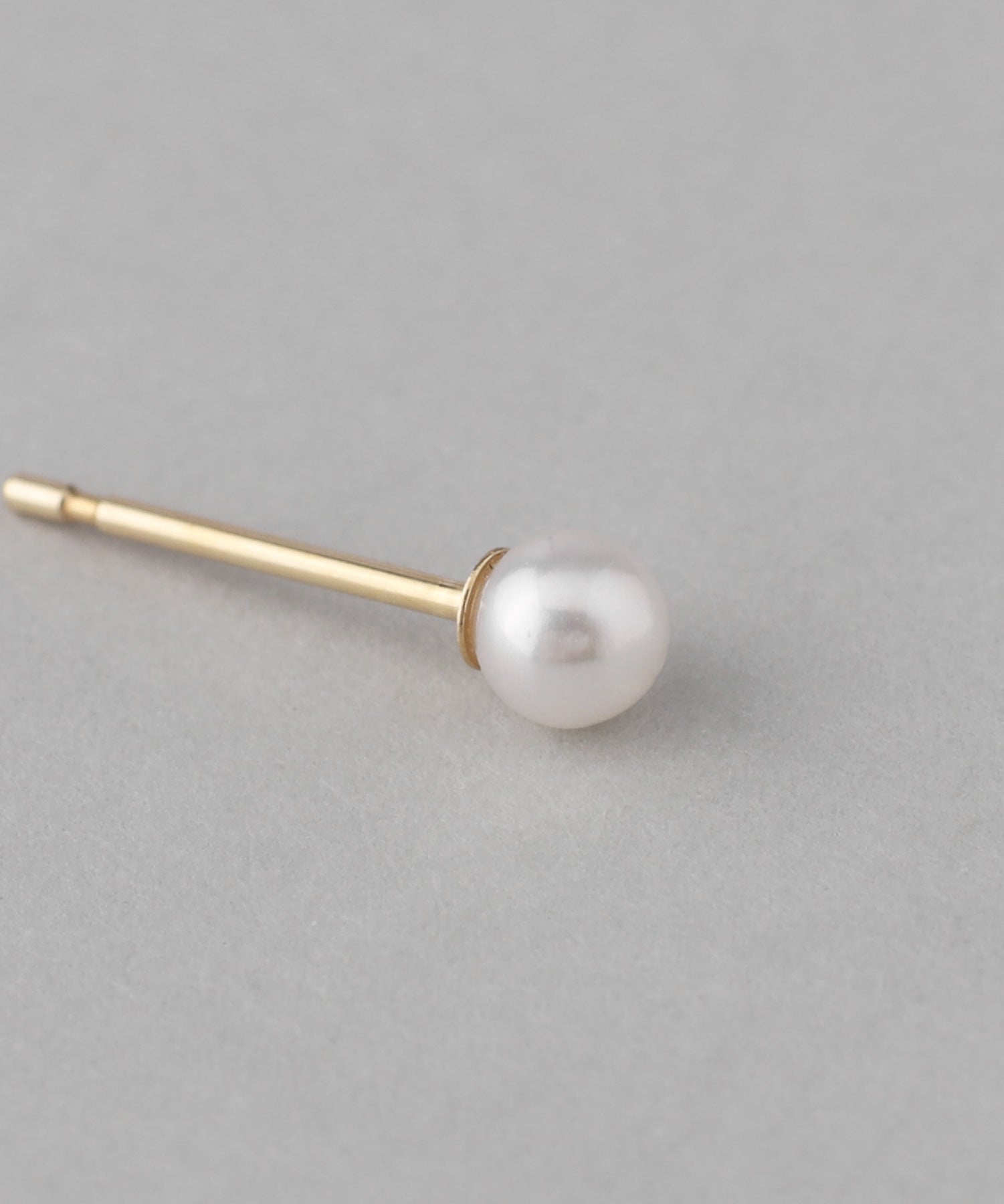 CADEAUX BUMPY PEARL EARRINGS 淡水パールピアス CADEAUX BUMPY PEARL EARRINGS – Shinzone