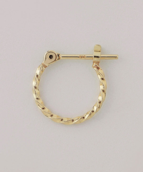 [SANPO ONLINE Exclusive] Twisted Hoop Earrings [K10][Basic]