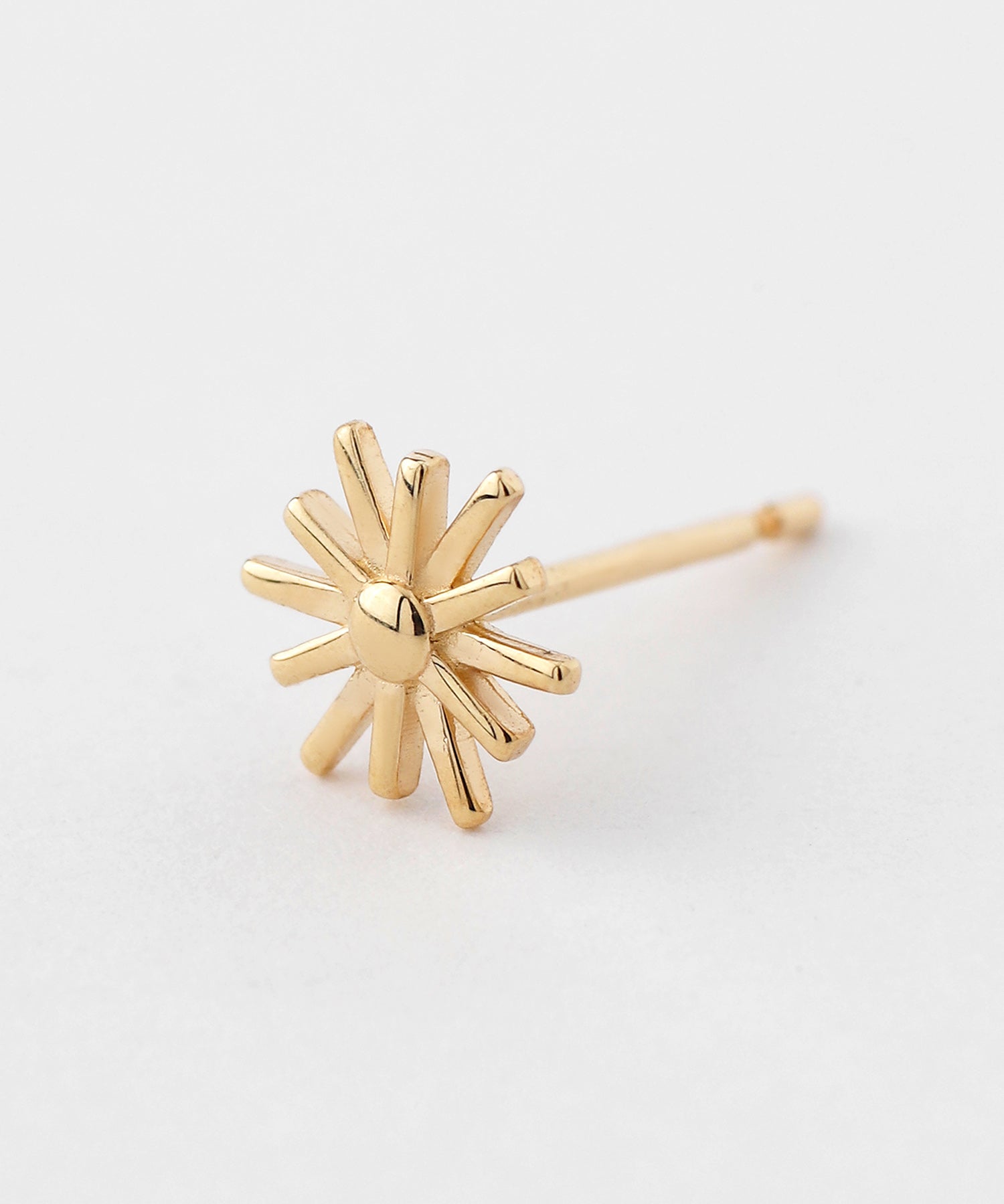 mimi33】フラワーピアス[K10][Basic]｜SANPO ONLINE(サンポーオンライン)