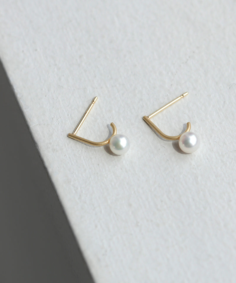 パール×Uラインピアス[K10][Basic]