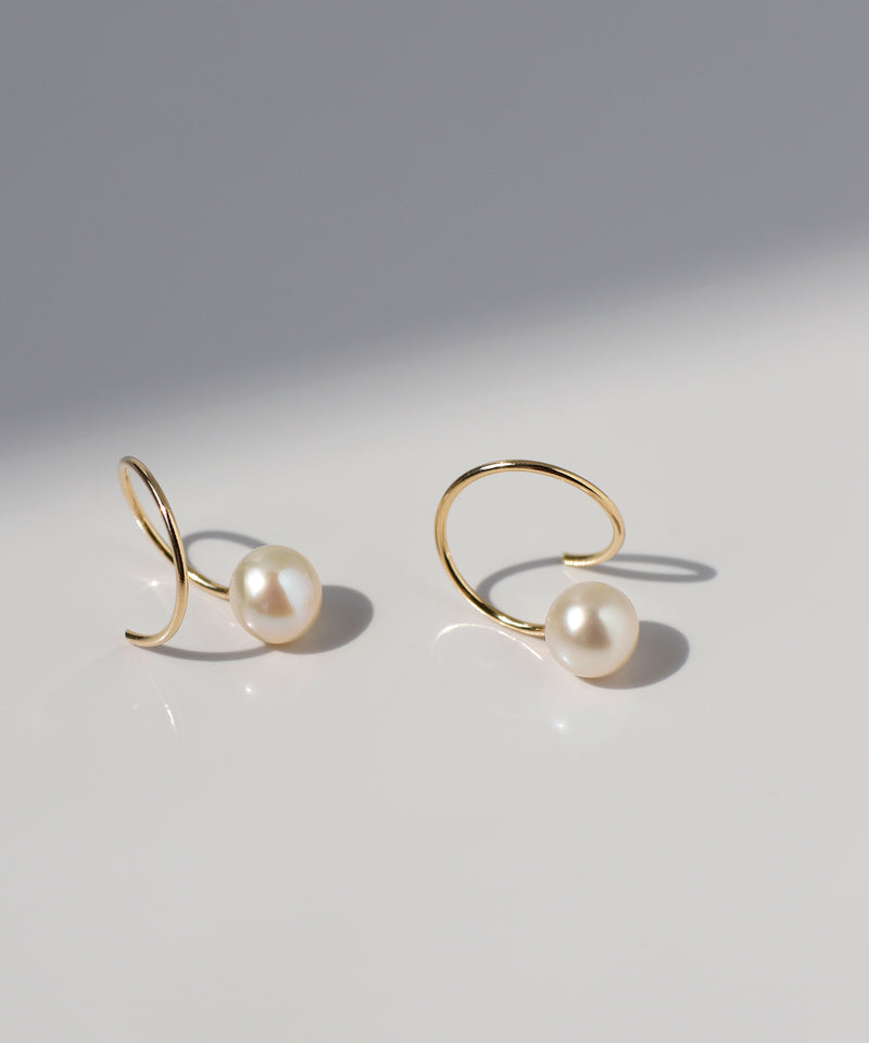 Freshwater pearl and coil earrings [K10][Basic]