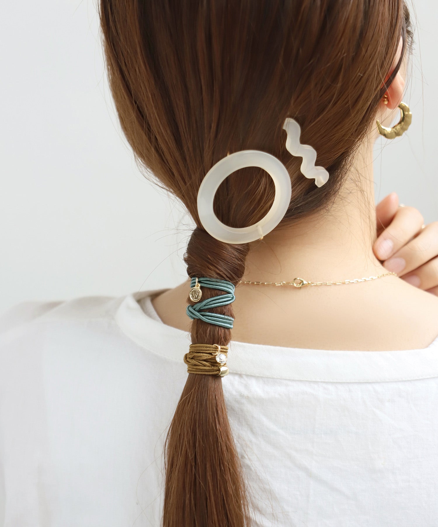 ANEMONE】コインとビジューのヘアゴム[2本セット]｜SANPO ONLINE