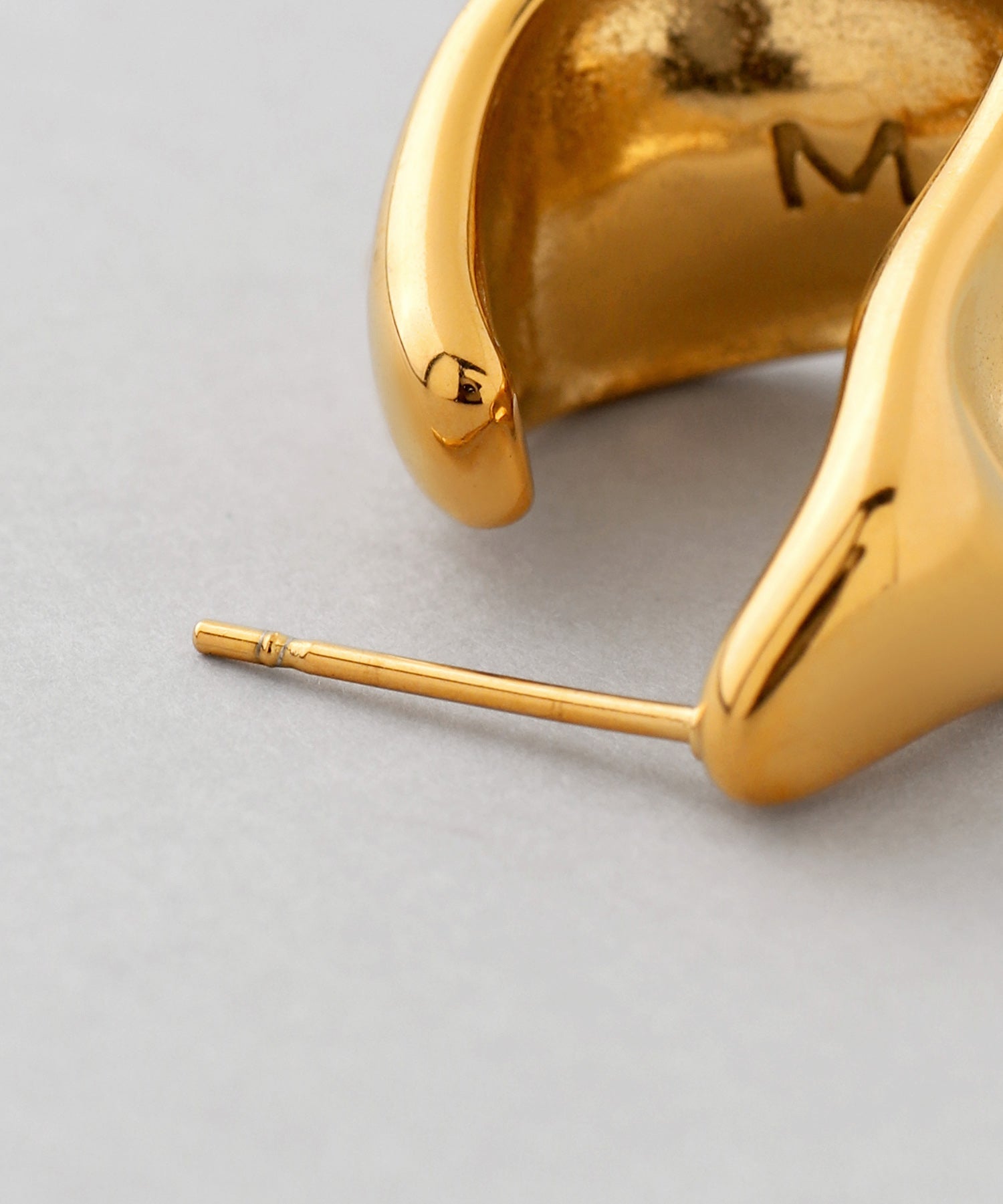 mimi33】【ステンレスIP】ニュアンスワイドフープピアス