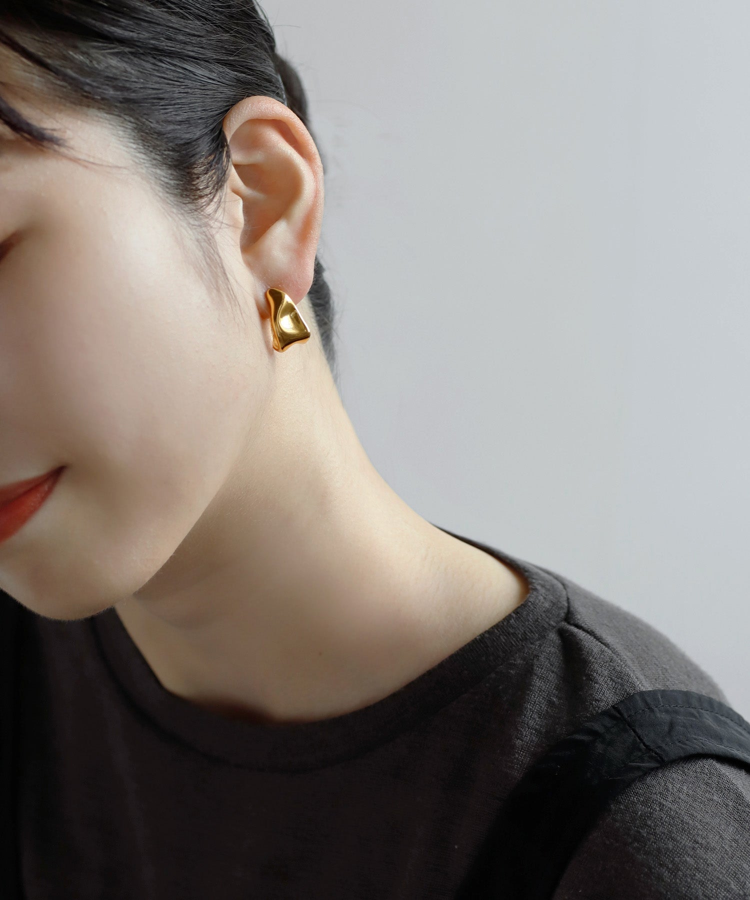 mimi33】【ステンレスIP】ニュアンスワイドフープピアス[Ownideal