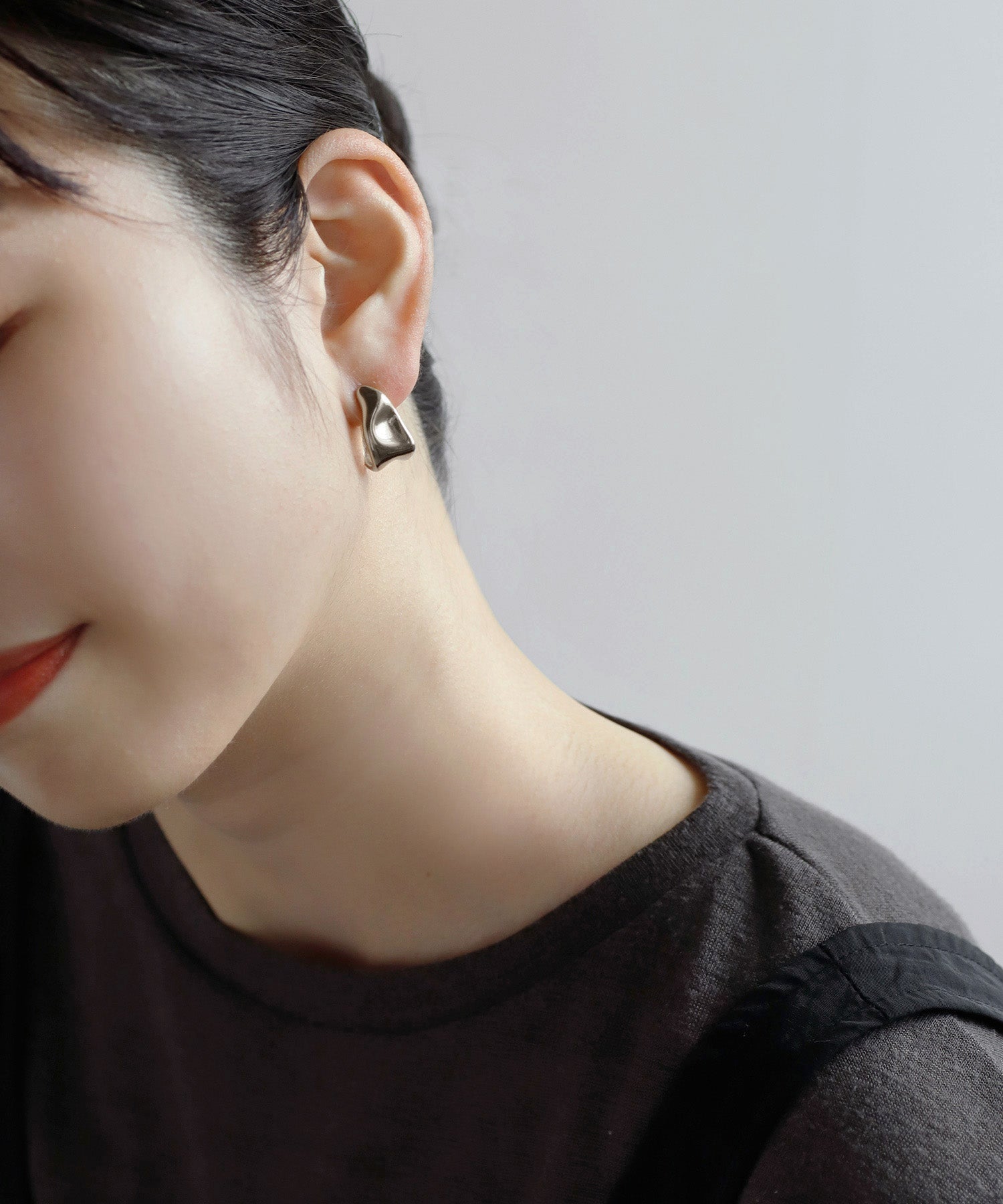 mimi33】【ステンレス】ニュアンスワイドフープピアス[Ownideal
