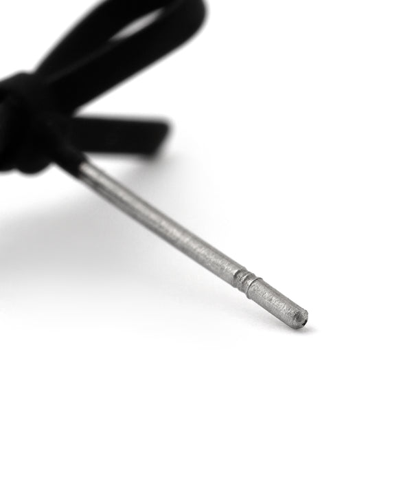 マットカラーリボンピアス