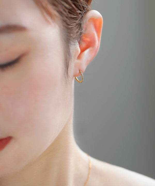 【ステンレス】ビジューラインフープピアス