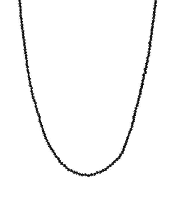 【いつもの &quot;白ニット&quot; をもっと素敵に】秋冬のコーデを整える「ネックレス・リング」 25