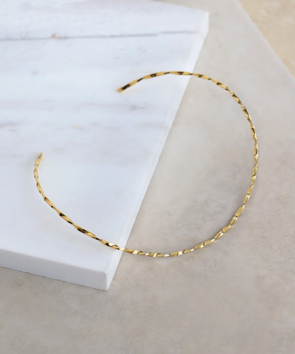 [SANPO ONLINE Exclusive] Twisted Line Metal Neck Choker