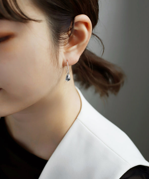 フラワー×フープピアス[UMU][Sheerchic]