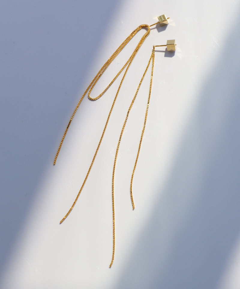 ロングチェーンアシメピアス[UMU][Sheerchic]