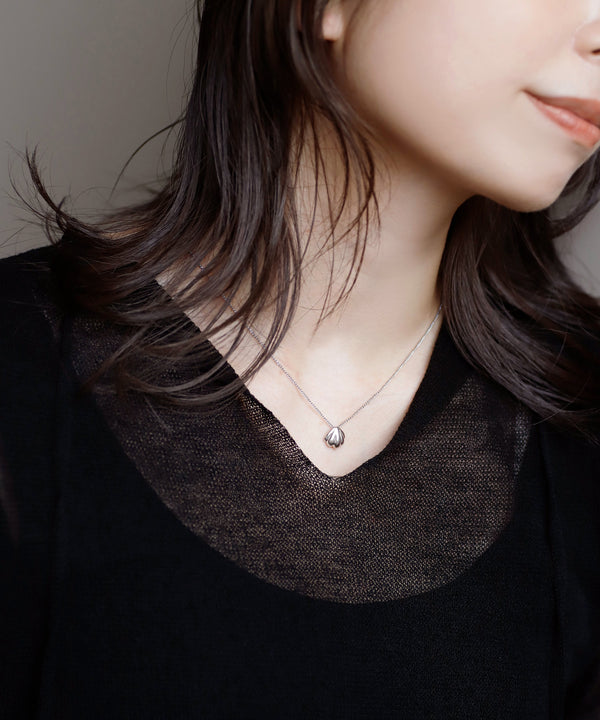 Shell motif necklace [Surgical stainless steel] [Basic]