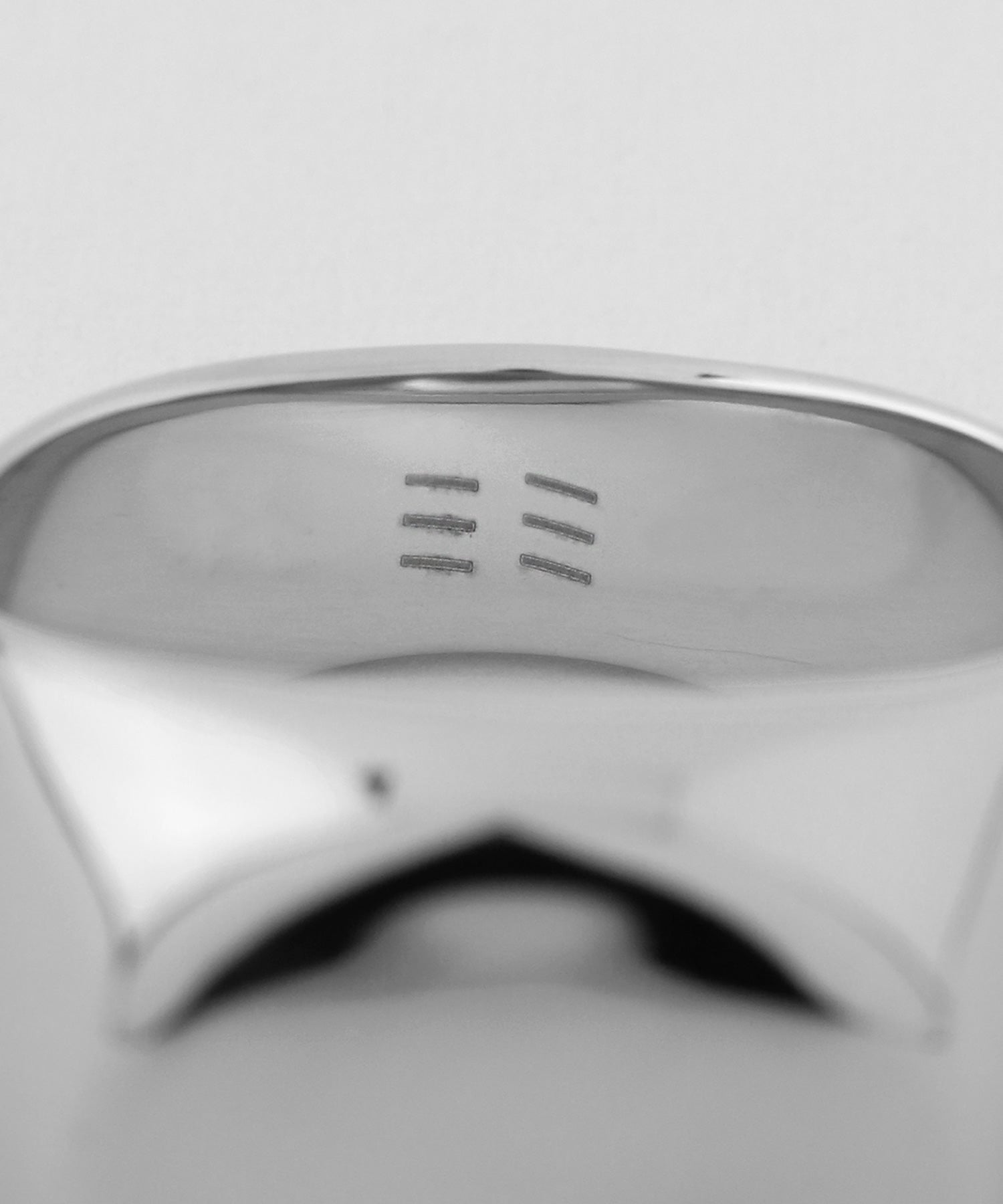 mimi33】【ステンレスIP】ラウンドシグネットリング[Ownideal