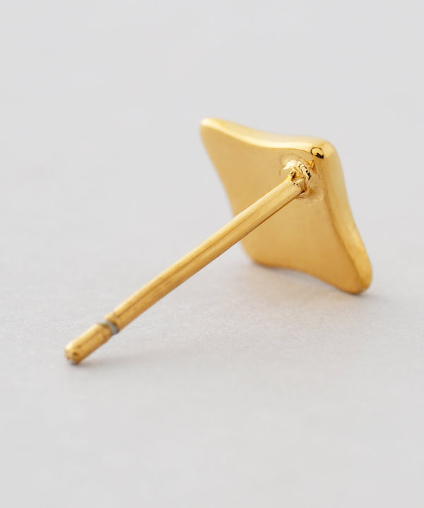 ニュアンスダイヤピアス[サージカルステンレス][Basic]