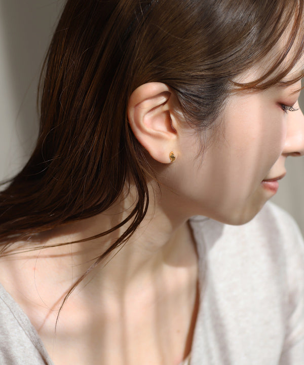 ニュアンスデザインピアス[サージカルステンレス][Sheerchic]