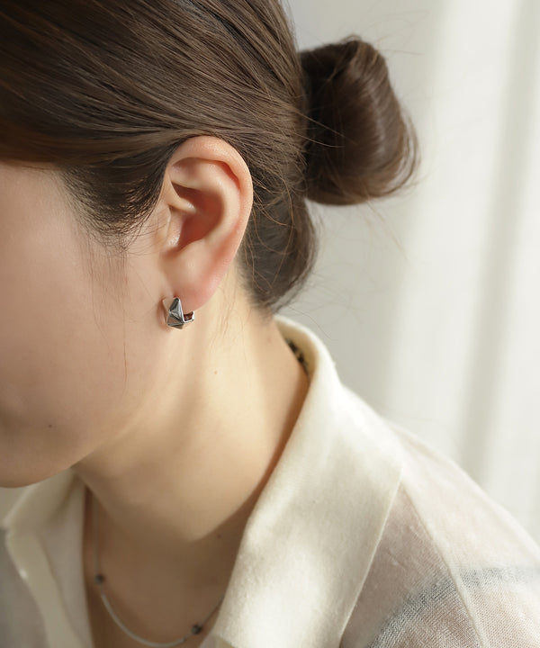 エッジフープピアス[ステンレス][Ownideal]