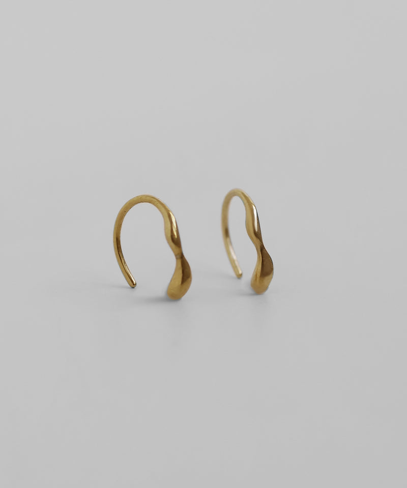ニュアンスフックピアス[サージカルステンレス][Basic]