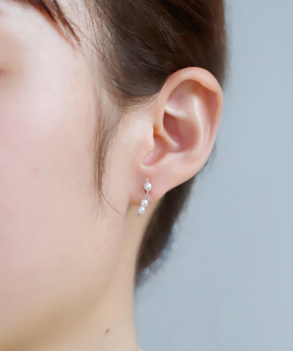 【ステンレス】パール×メタルバーピアス[TESHIGOTO]