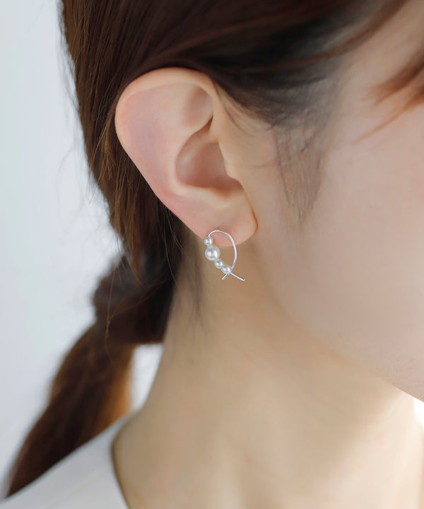 【ステンレス】パール×フープラインピアス[TESHIGOTO]