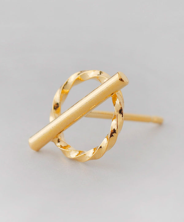【ステンレス】ツイストラウンド×メタルバーピアス[TESHIGOTO]