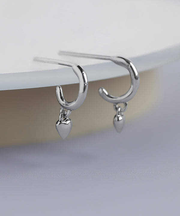 [Stainless Steel] Heart Charm Hoop Earrings [TESHIGOTO]
