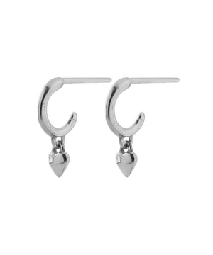 【ステンレス】ハートチャームフープピアス[TESHIGOTO]