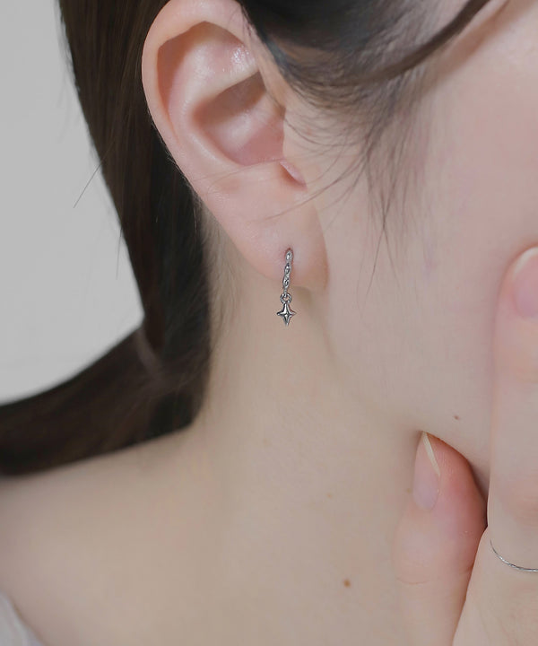 [Stainless Steel] Star Charm Hoop Earrings [TESHIGOTO]