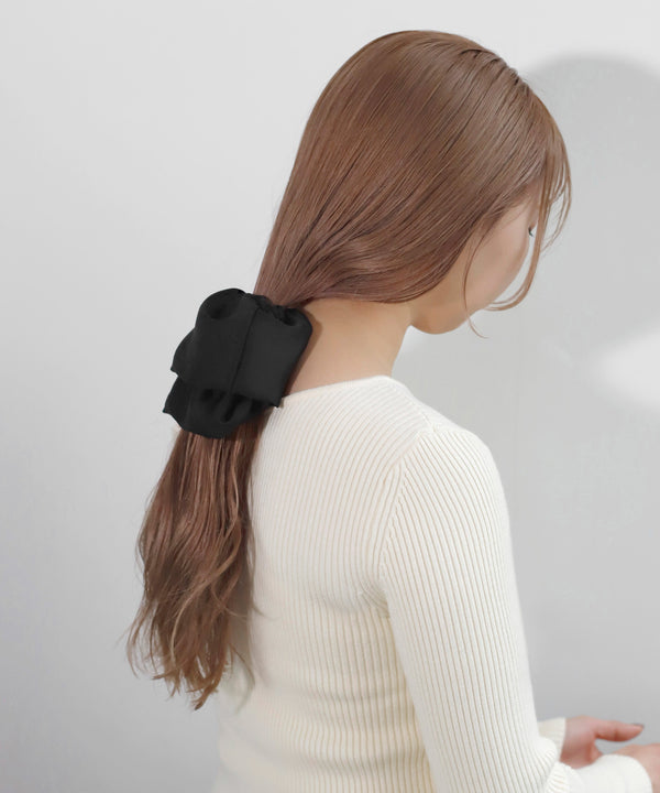 [SANPO ONLINE Exclusive] Satin Scrunchie
