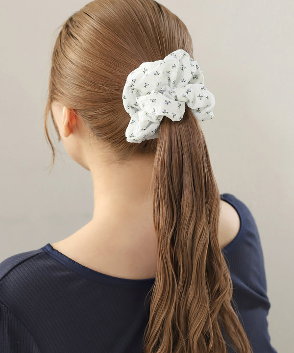 【オンライン限定】小花柄シュシュ