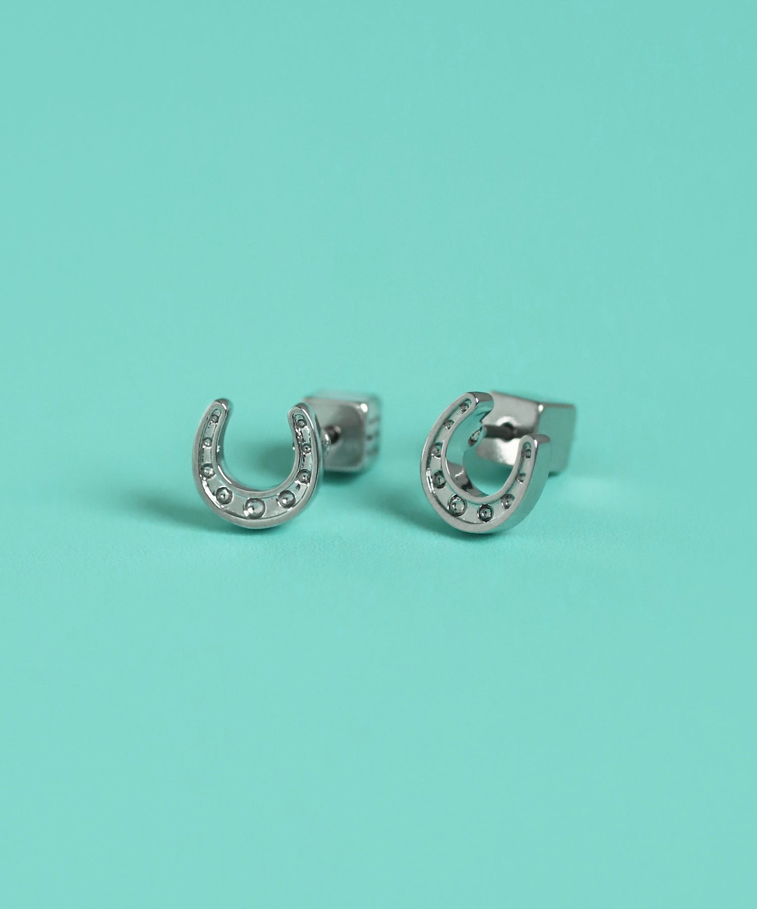 mimi33】【数量限定】ホースシューピアス[Sheerchic]｜アネモネ
