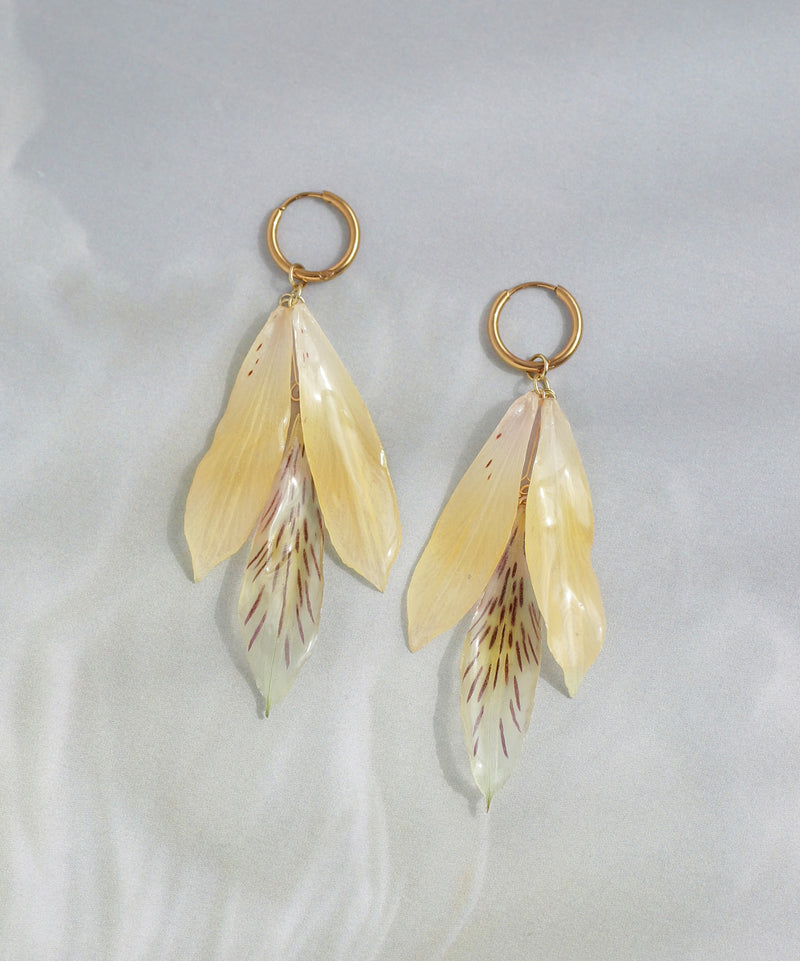 【Little Witch×mimi33】アルストロメリアピアス[ステンレス]《数量限定》