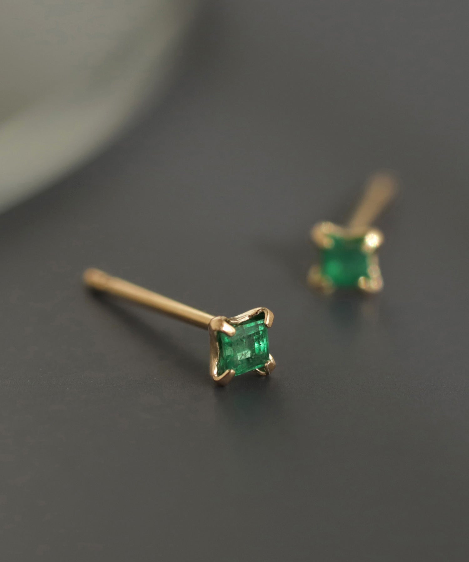 ANEMONE】【数量限定・ギフトBOX付】天然石ピアス[K10]｜アネモネ